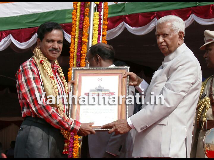 ಬೆಂಗಳೂರು; ಶೇಖ್ ಹಸನ್ ಸಾಹೇಬ್ ರಿಗೆ( ಹಸನ್ ವಿಟ್ಲ) ರಾಜ್ಯ ಮಟ್ಟದ ಸರ್ವೋತ್ತಮ ಸೇವಾ ಪ್ರಶಸ್ತಿ